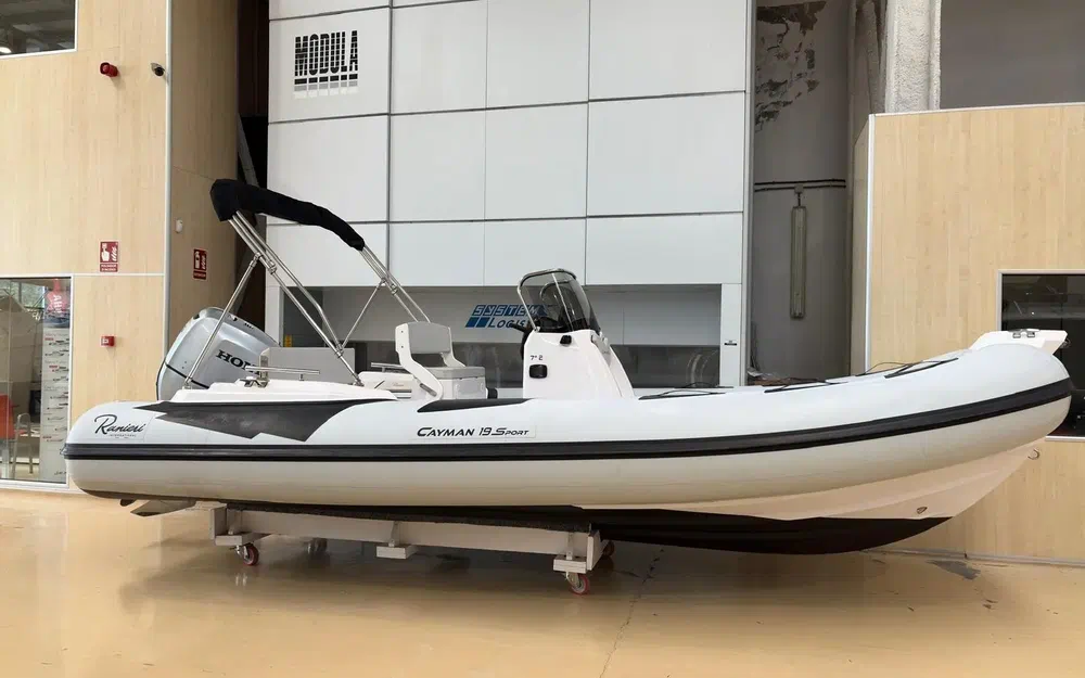 slider 1 Ranieri Cayman 19 Sport