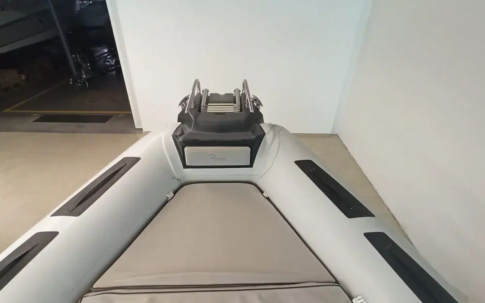 slider 11 Ranieri Cayman 31 Sport Touring