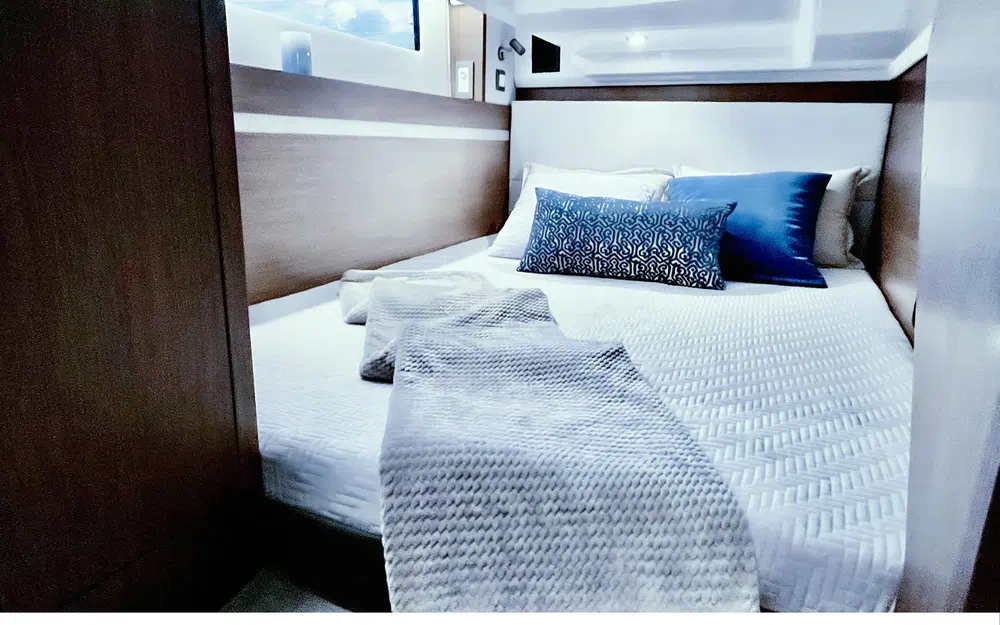 slider 10 Beneteau Antares 12