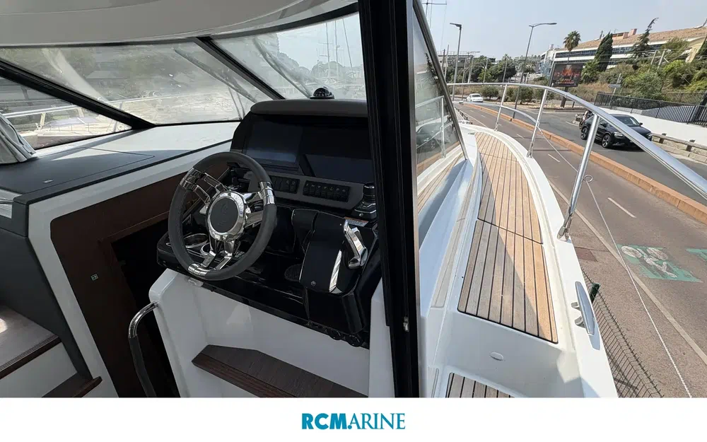 slider 24 Beneteau Antares 12