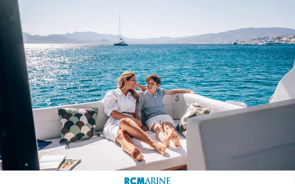 slider 2 Beneteau Antares 12