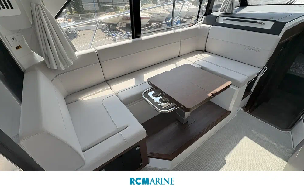 slider 32 Beneteau Antares 12