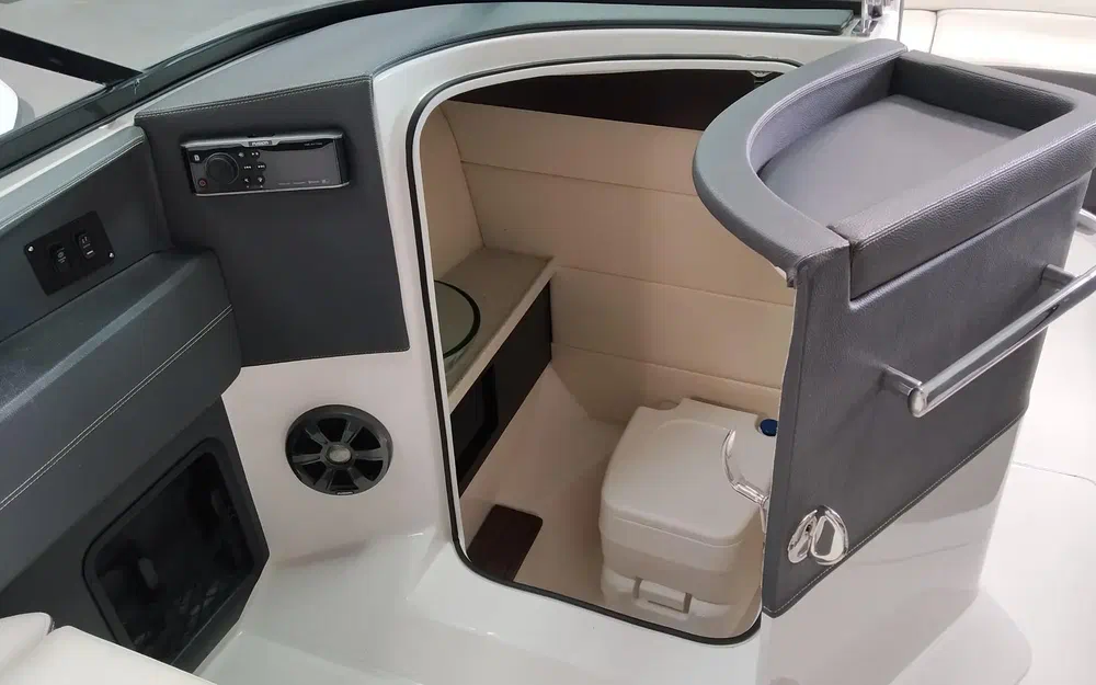 slider 14 Regal 2800