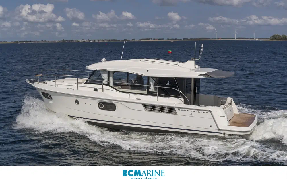 slider 0 Beneteau Swift Trawler 41 Sedan