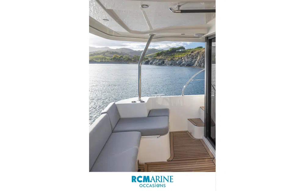 slider 9 Beneteau Swift Trawler 41 Sedan