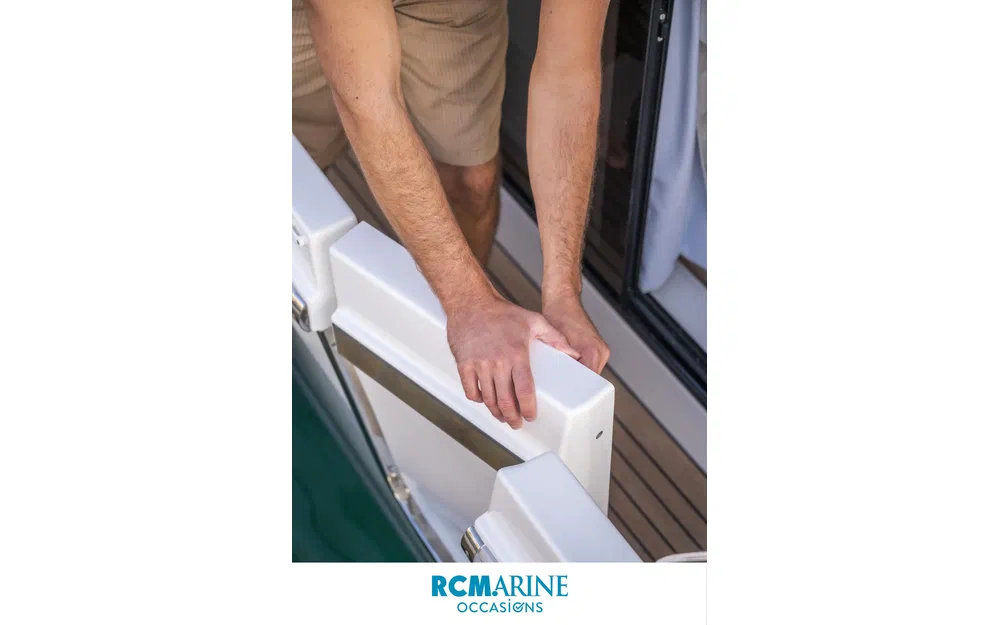 slider 12 Beneteau Swift Trawler 41 Sedan