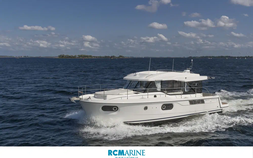 slider 1 Beneteau Swift Trawler 41 Sedan