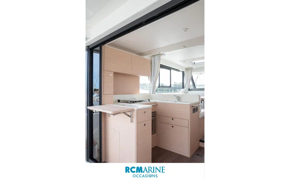 slider 23 Beneteau Swift Trawler 41 Sedan