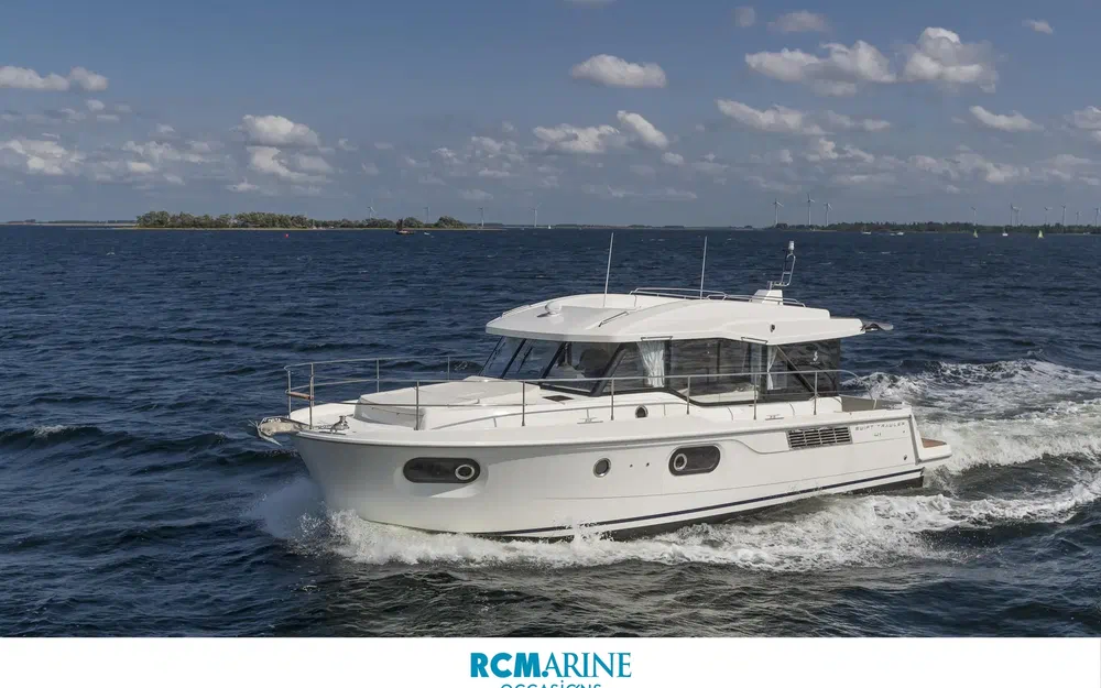 slider 2 Beneteau Swift Trawler 41 Sedan