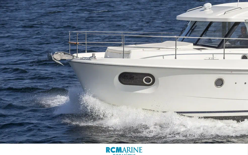 slider 6 Beneteau Swift Trawler 41 Sedan