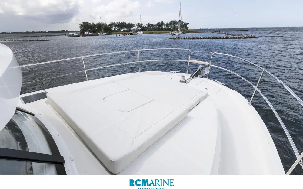 slider 7 Beneteau Swift Trawler 41 Sedan