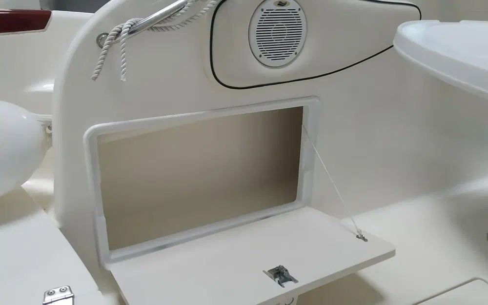 slider 16 Jeanneau Leader 705