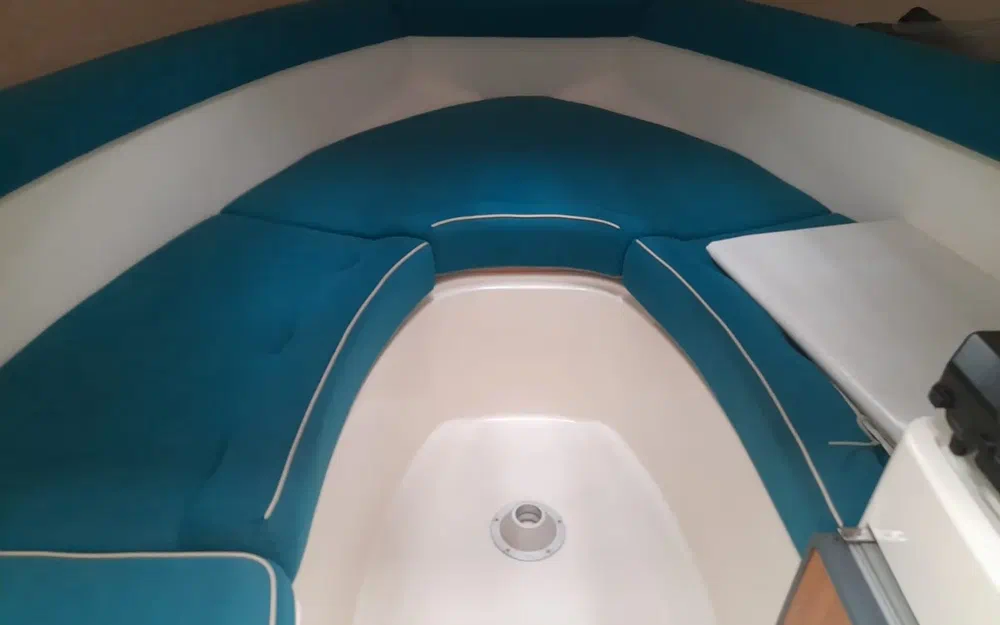 slider 11 Jeanneau Leader 705