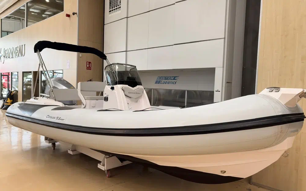 slider 2 Ranieri Cayman 19 Sport