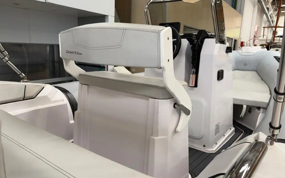 slider 8 Ranieri Cayman 19 Sport