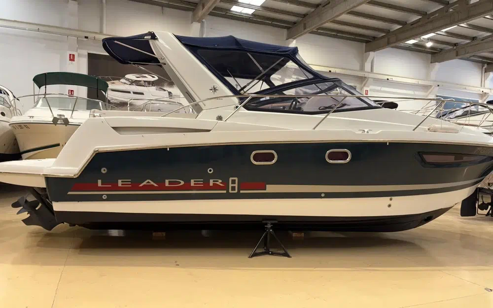 slider 1 Jeanneau Leader 8