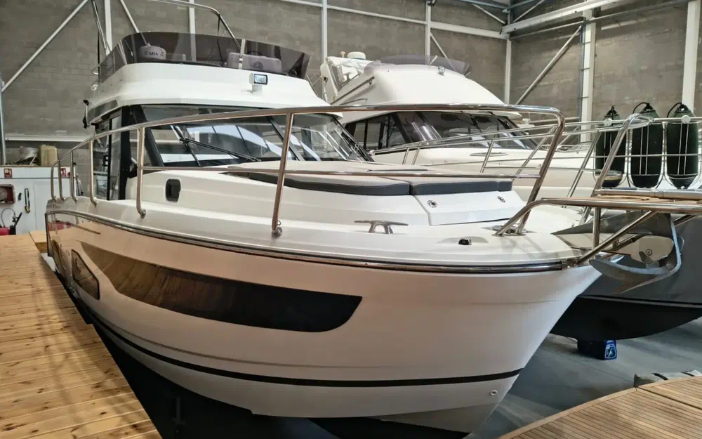 slider 1 Jeanneau Merry Fisher 1095