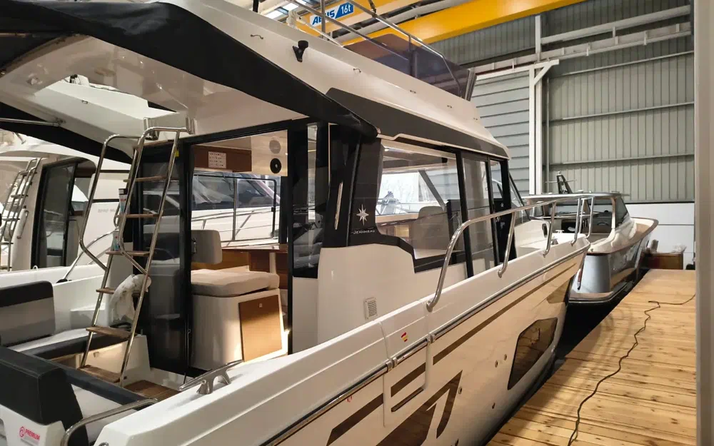 slider 23 Jeanneau Merry Fisher 1095