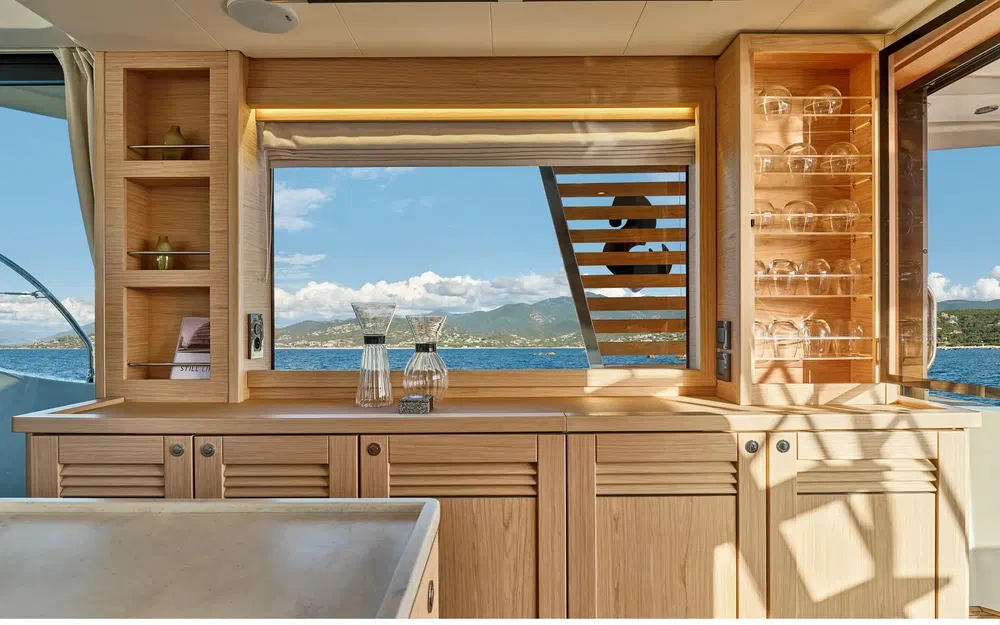 slider 18 Beneteau Swift Trawler 48