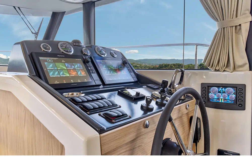 slider 20 Beneteau Swift Trawler 48