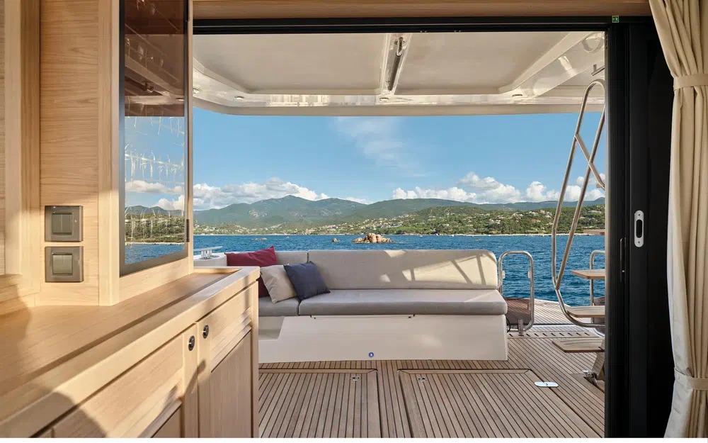 slider 22 Beneteau Swift Trawler 48