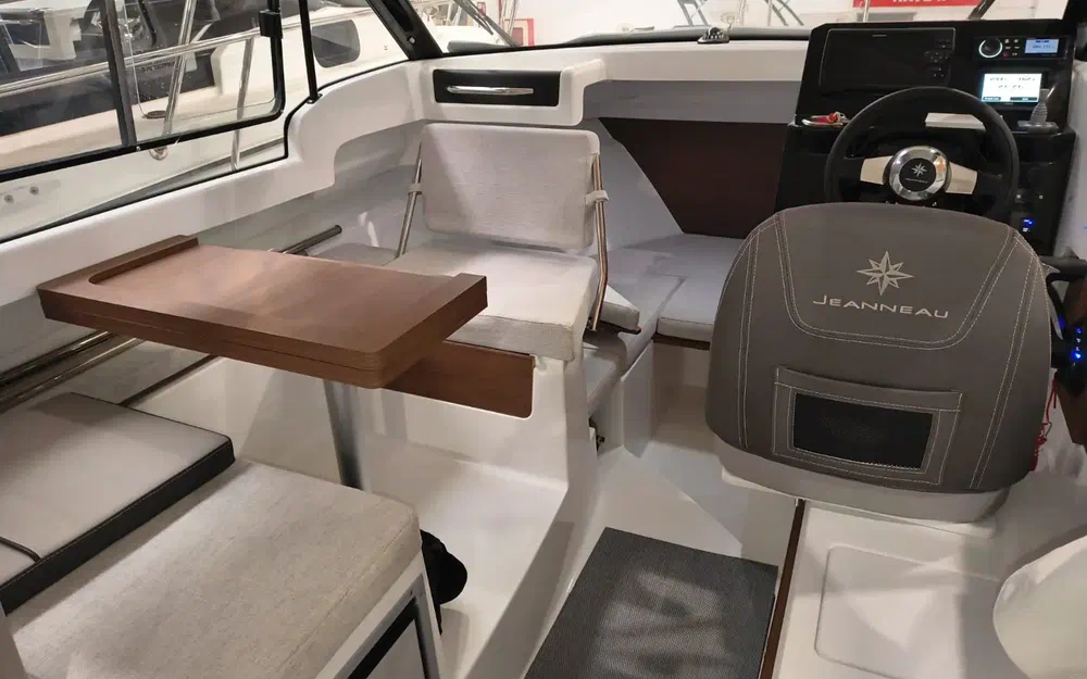 slider 4 Jeanneau Merry Fisher 695 Serie 2