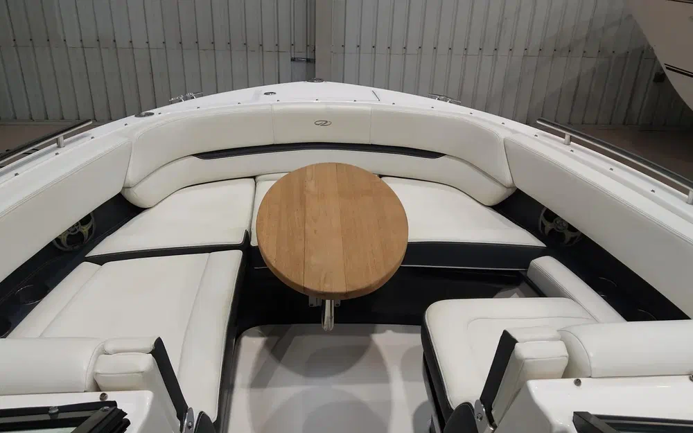 slider 24 Regal 2800