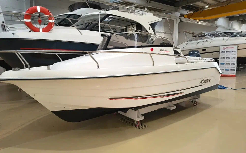 SiriusSirius 560 Cabin