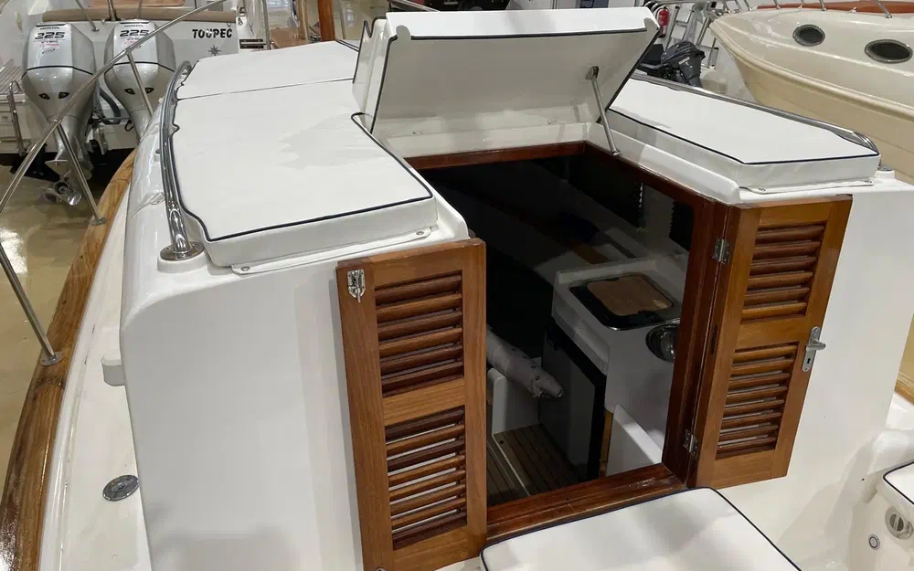 slider 14 Tiburon 37 Cabinado