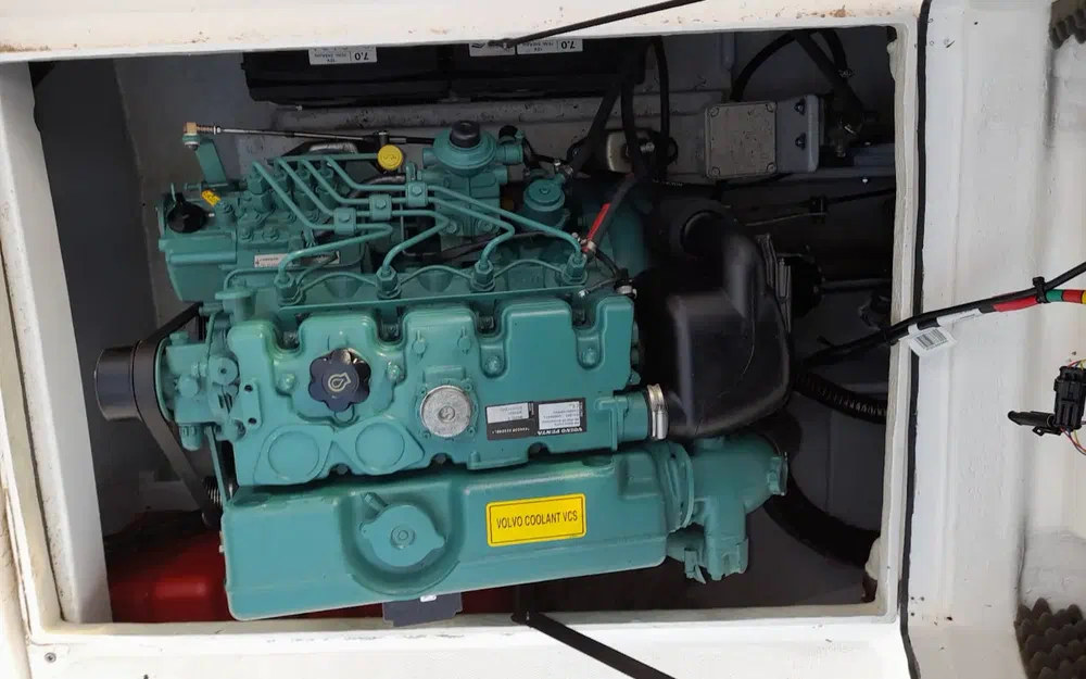 slider 21 Tiburon 37 Cabinado