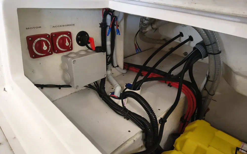 slider 12 Tiger Marine 740 Proline