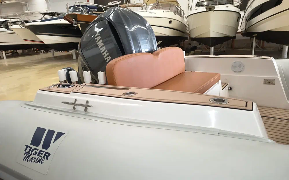 slider 15 Tiger Marine 740 Proline