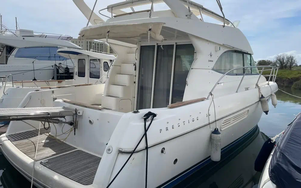 slider 0 Jeanneau Prestige 36