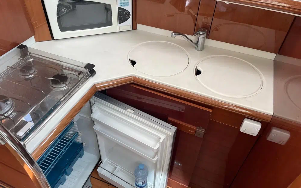 slider 11 Jeanneau Prestige 36