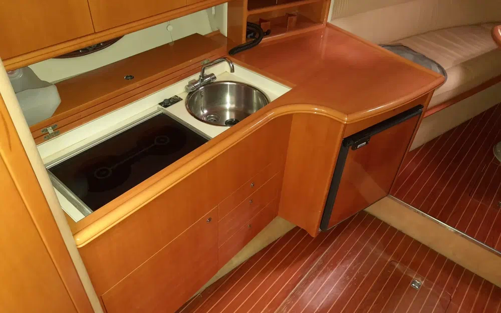 slider 11 Windy 40 Bora