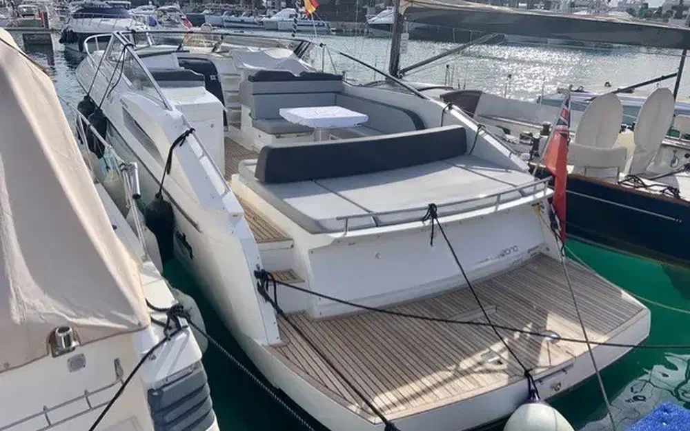 slider 0 Windy Camira 39