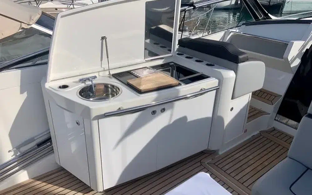 slider 6 Windy Camira 39