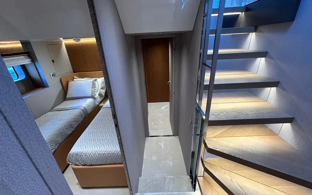 slider 37 Cranchi Sessantadue  62