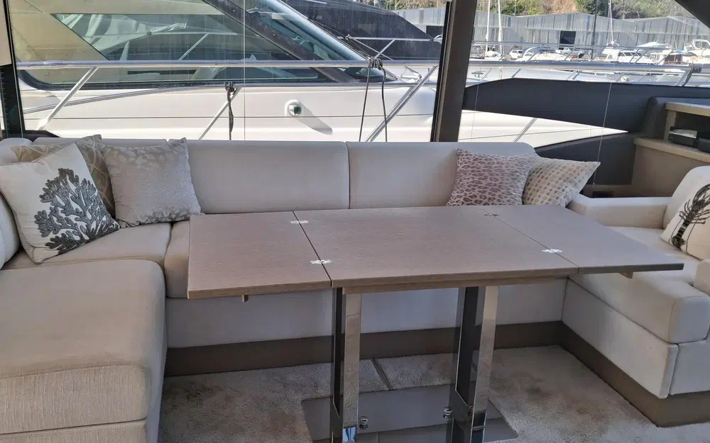 slider 51 Prestige Yachts 520 Fly