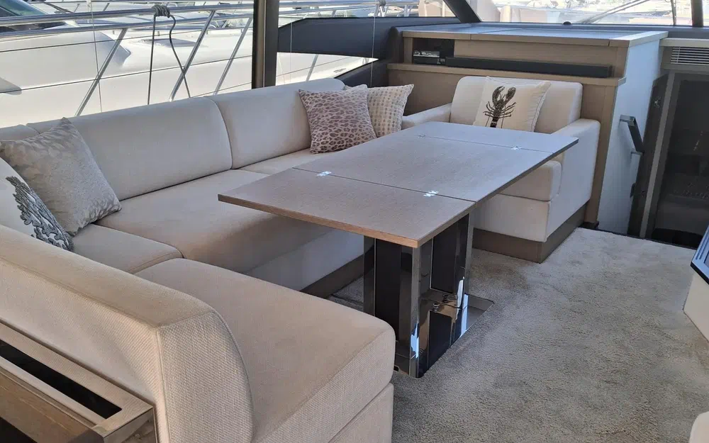 slider 52 Prestige Yachts 520 Fly