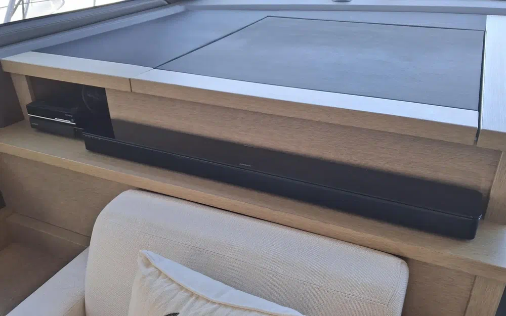 slider 61 Prestige Yachts 520 Fly