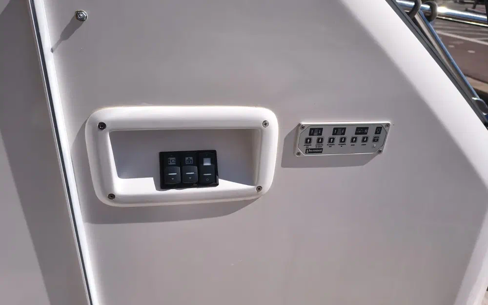 slider 15 Sessa Marine C44