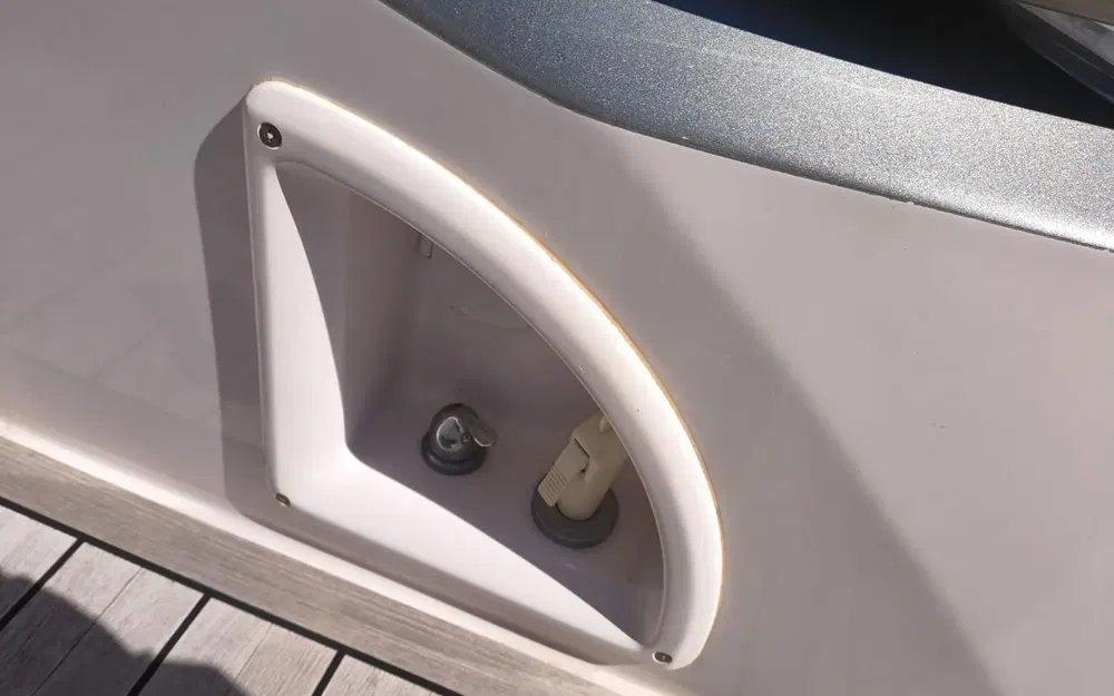 slider 19 Sessa Marine C44