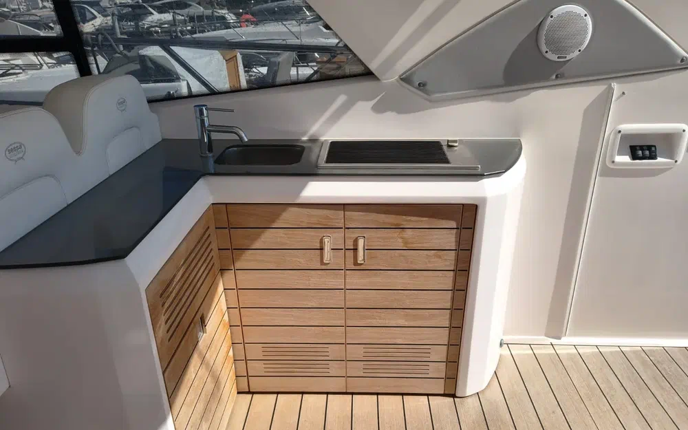 slider 22 Sessa Marine C44