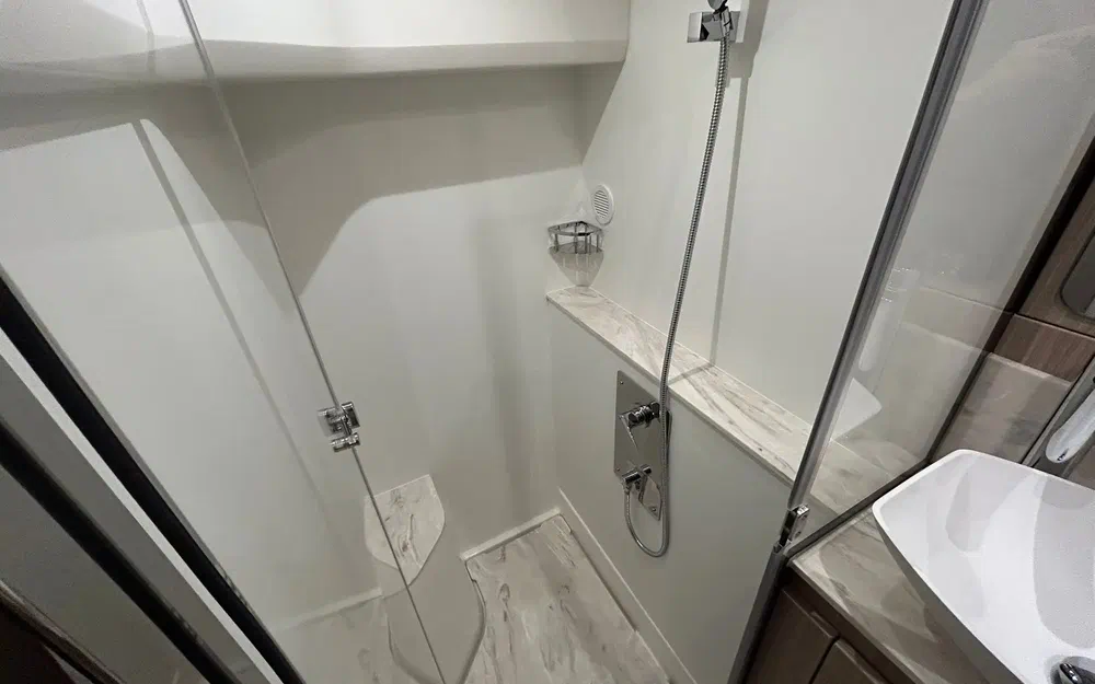 slider 23 Prestige Yachts F4.9