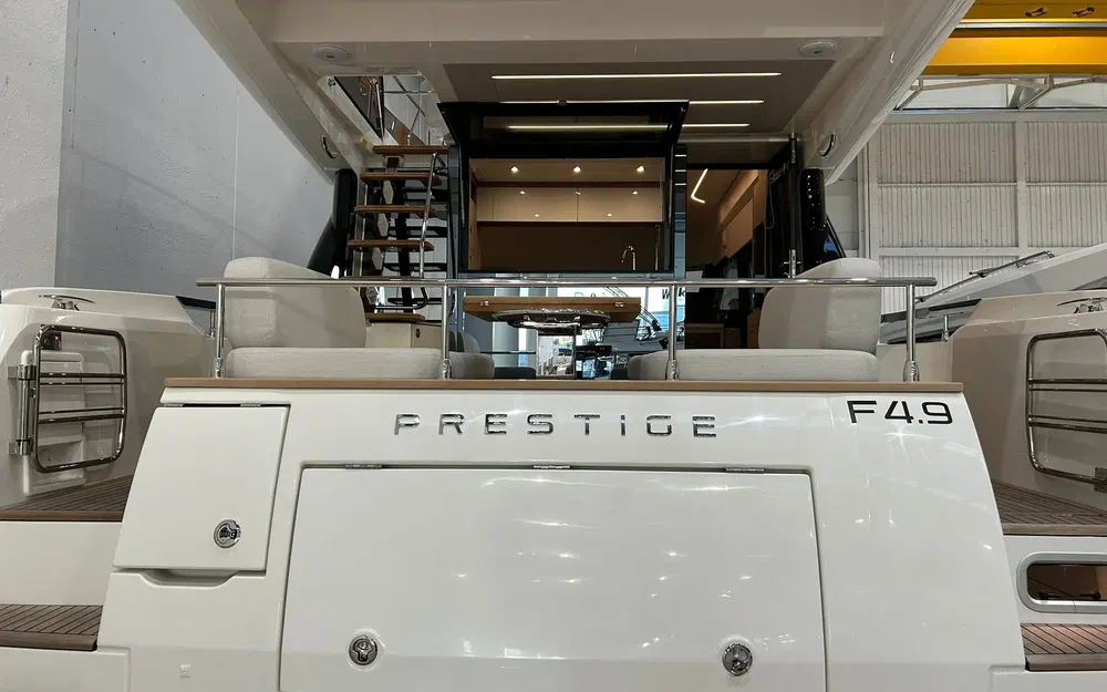 slider 43 Prestige Yachts F4.9
