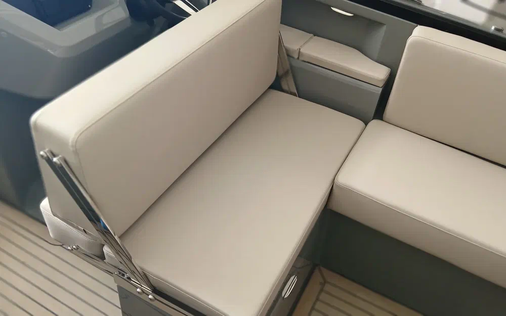 slider 10 Rand Boats Supreme 27