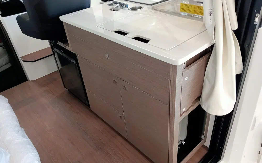 slider 11 Jeanneau Merry Fisher 895 Serie 2