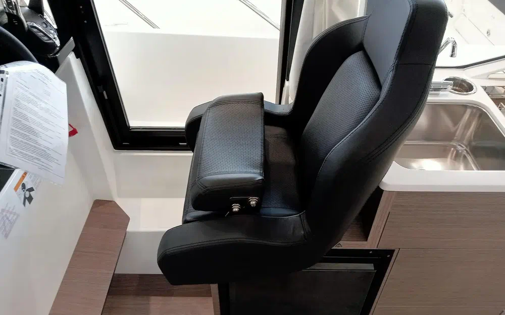 slider 13 Jeanneau Merry Fisher 895 Serie 2