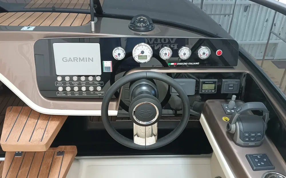 slider 3 Cranchi E 26 Classic